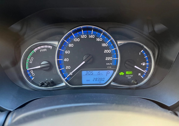 Toyota Yaris cena 43000 przebieg: 28300, rok produkcji 2016 z Góra małe 562